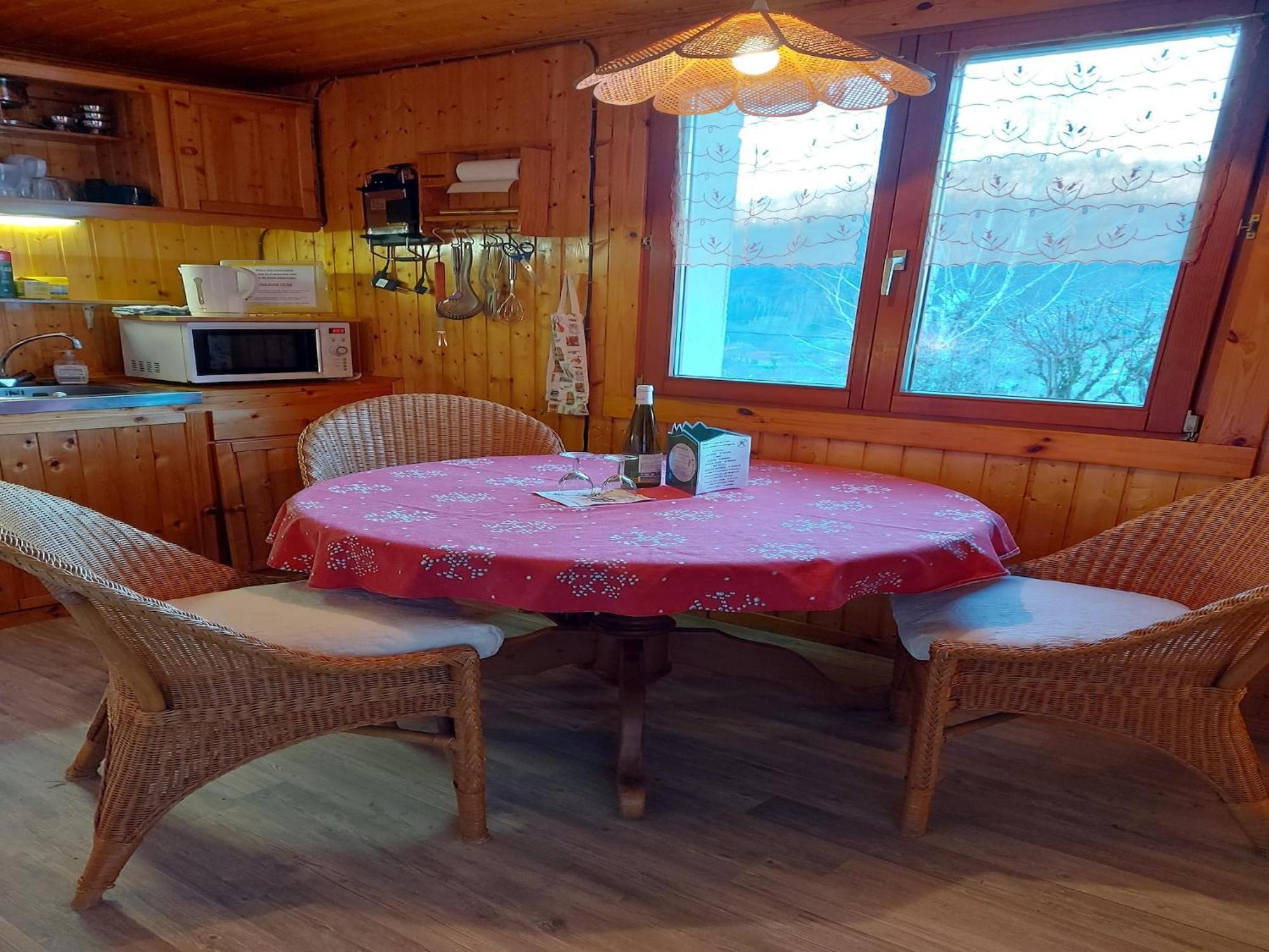 Nice Chalet With Sauna In Vosges サン・モーリス・シュル・モセル エクステリア 写真