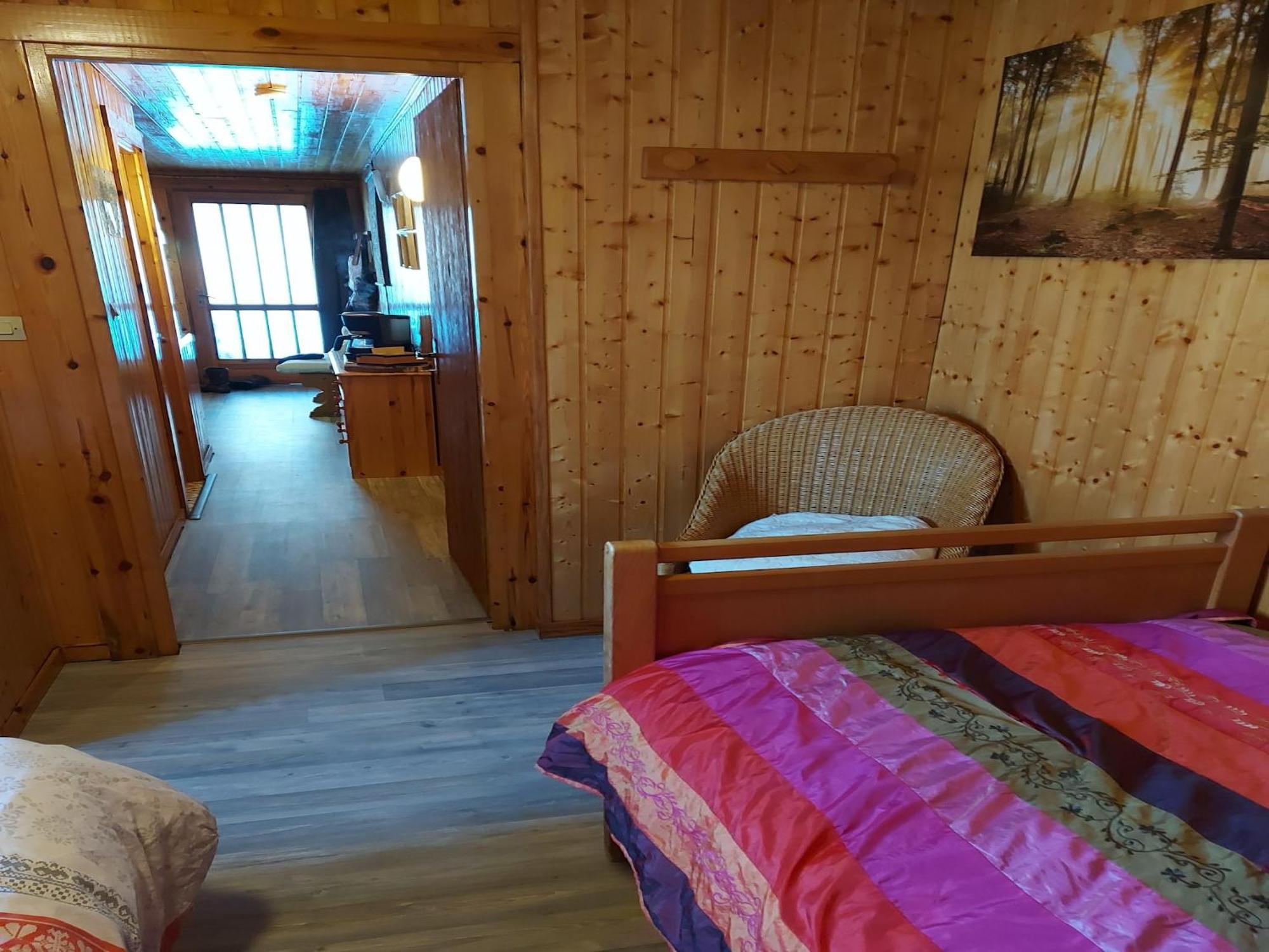 Nice Chalet With Sauna In Vosges サン・モーリス・シュル・モセル エクステリア 写真