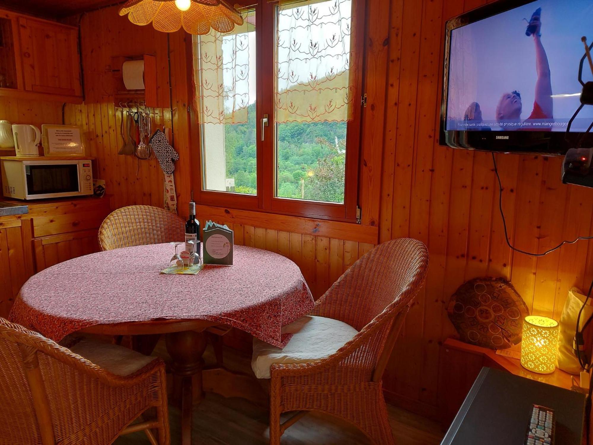 Nice Chalet With Sauna In Vosges サン・モーリス・シュル・モセル エクステリア 写真